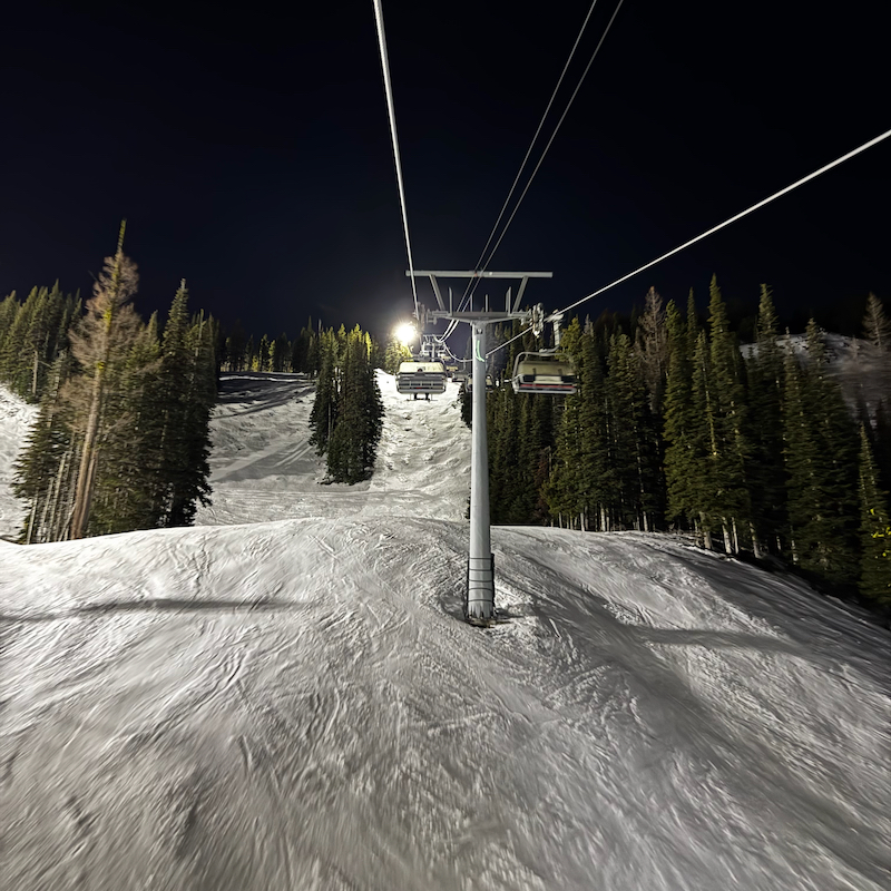 Chair 2 at Mission Ridge at night