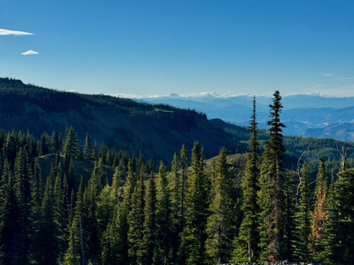 View north toward Glacier Peak across the Mission ridge upper basin.